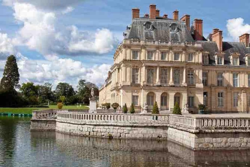 La Pause Allongee - Fontainebleau Hypercentre Dış mekan fotoğraf